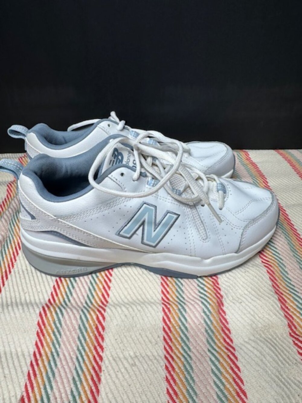 New Balance 608 Leather Walking Woman's Size 9 - Picture 2 of 12